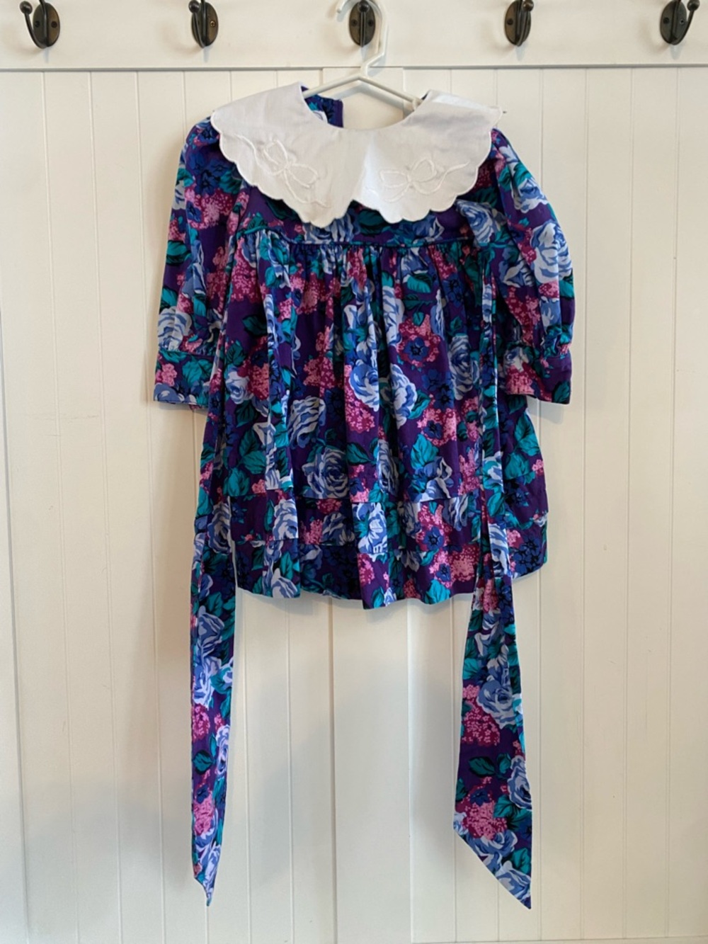 Vintage Baby Girl Floral Dress with Scalloped Collar